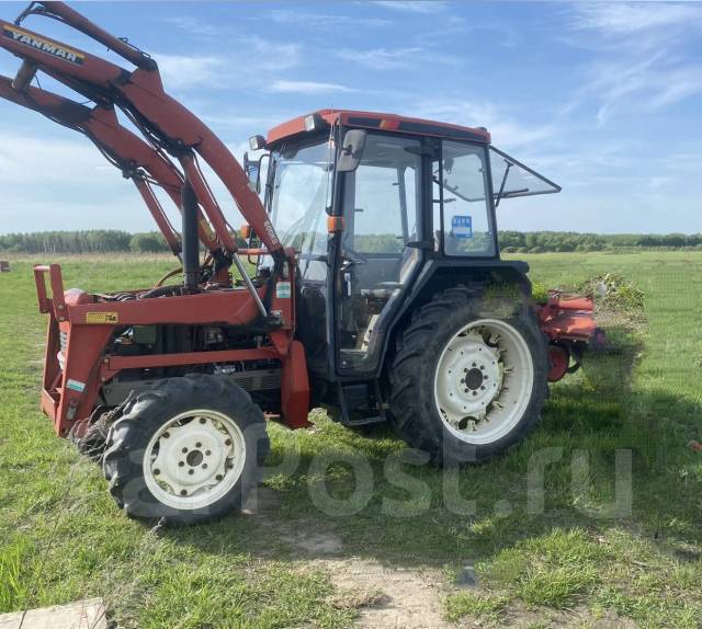 Вспашка земли трактором в Хабаровске