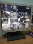Samsung. 17" ����