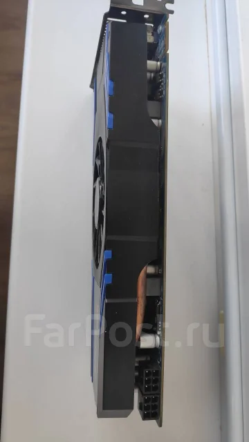 Radeon HD 6870 ����