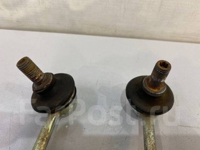 Mitsubishi mn184194. Стойка стабилизатора мицубиси аутлендер 3. Стойки заднего стабилизатора митсубиси аутлендер 2. Стойка стабилизатора митсубиси аутлендер 3 передняя. Тяга стабилизатора ssangyong kyron.