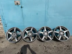 Enkei RP03. 9.0/7.0x18", 5x114.3, ET40/48 ����