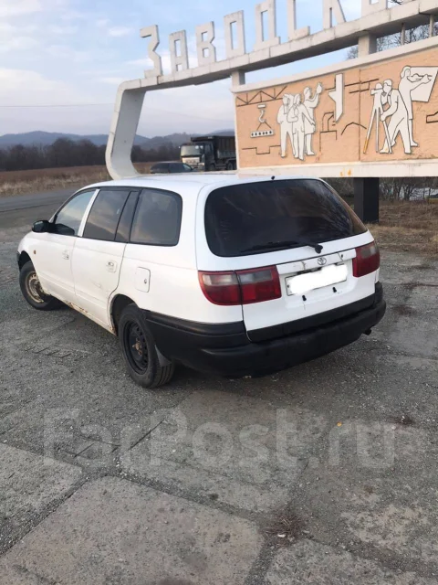 Toyota Caldina. ��������, ��������, 1.5 (100��.�.), ������, 250 000����. �� ����