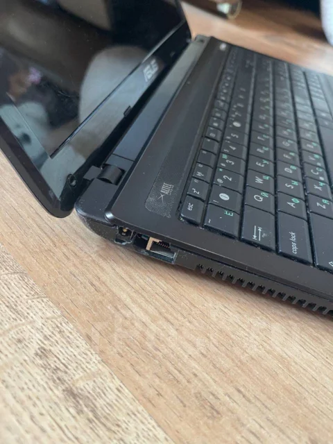 Asus X53B. WiFi: 1, ����������� �� 2��. ����