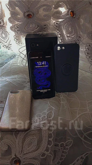 Apple iPhone 8. �����, ������ ����