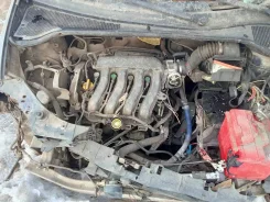 Renault Clio ����
