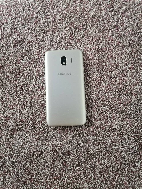 Samsung Galaxy J4. �/�. ��� ����� �� ������ ����