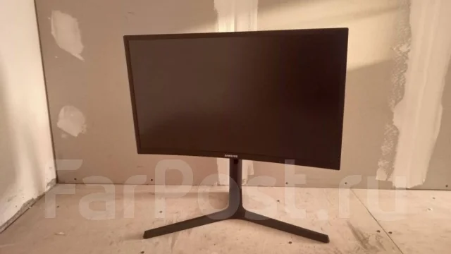 Samsung. 24" ����
