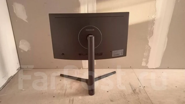 Samsung. 24" ����