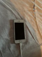 Apple iPhone SE. �/�, �����, �����������, �����, 3G, 4G LTE ����