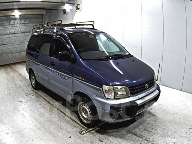 Toyota noah cr50