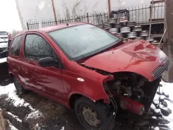 Toyota Yaris ����