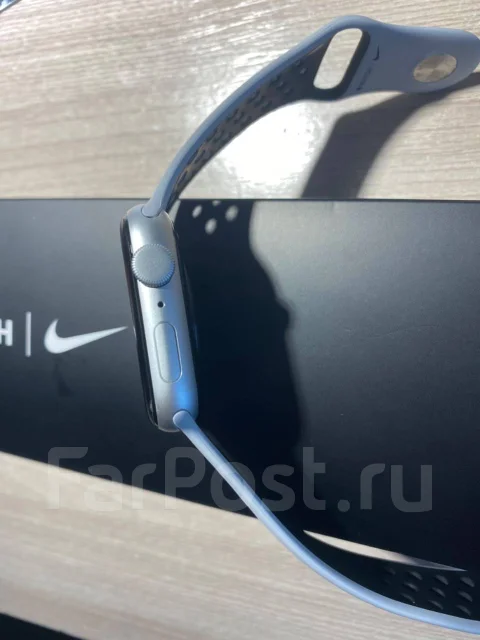 Apple Watch SE Nike. GPS, NFC, IP68 ����