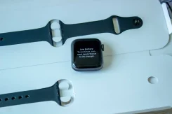 Apple Watch SE. GPS, NFC ����