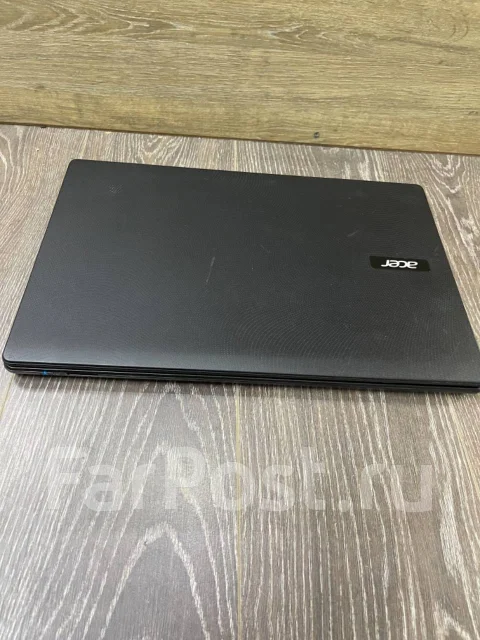 Acer Aspire ES1-732. 17.3", 2,5����, ��� 4 ��, ���� 500���, WiFi: 1, Bluetooth: 1, ����������� �� 3��. ����