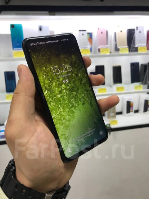 Samsung Galaxy S10e. �/�, �����, 3G, 4G LTE, Dual-SIM, ����������, NFC ����