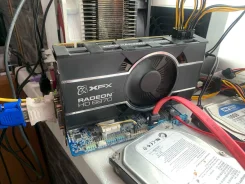 Radeon HD 6870 ����
