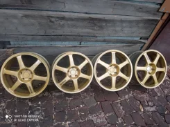 AVS Model 6. 8.0/8.0x18", 5x114.3, ET30/45 ����
