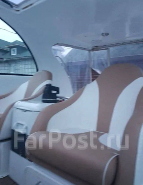 Searay. 2000 ���, ����� 11��., ��������� ���������, 500��.�., ������ ����