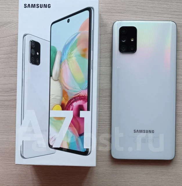 Samsung Galaxy A71. �/�, 4G LTE, Dual-SIM, NFC ����