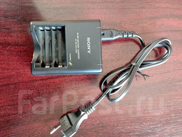 Sony Cyber-shot DSC-RX10 IV. 5 - 5.9 ��, ���: 4� ����