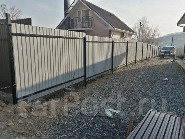 Заборы. установка заборных столбов - Устройство заборов, ограждений ...