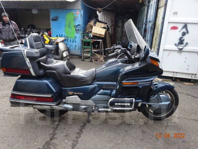 Honda Gold Wing 1500    1989 1 500   4       375 000  