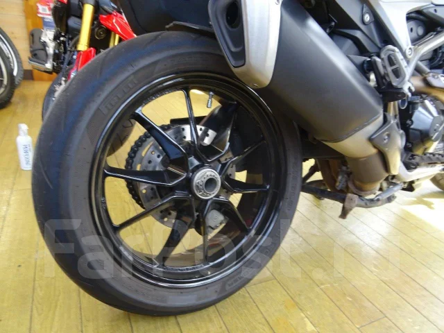 Ducati Hyperstrada. ��������, ���������, ��� �������. ��� ����� �� ������������ ����