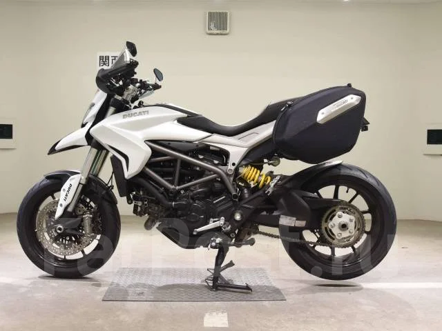 Ducati Hyperstrada. ��������, ���������, ��� �������. ��� ����� �� ������������ ����