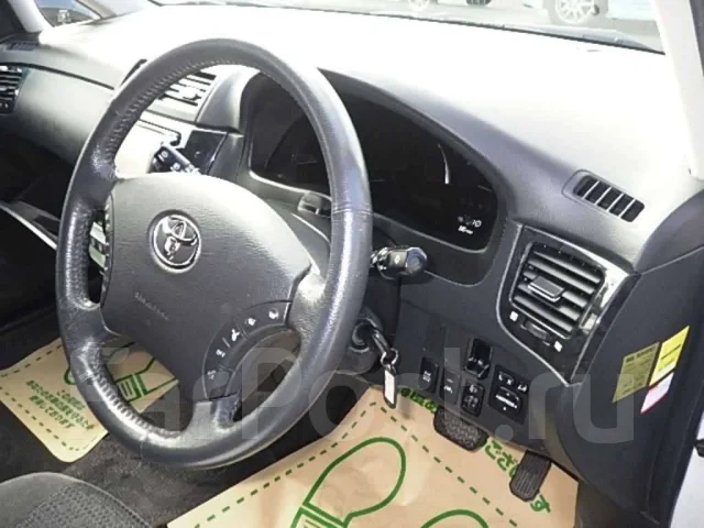 Toyota Ipsum. �������, 4wd, 2.4 (160��.�.), ������, 38����. ��, �/�, ��� ���. ��� ����� �� ������������ ����