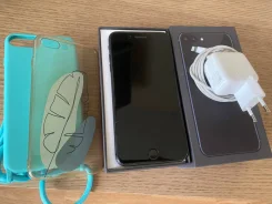 Apple iPhone 8 Plus. �/�, ������, 4G LTE, NFC ����