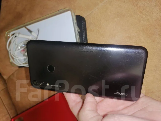 Honor 8C. �/�, ������, 3G, 4G LTE, Dual-SIM ����