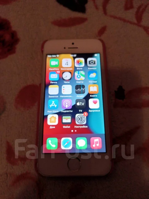 Apple iPhone SE. �/�, ����� ����