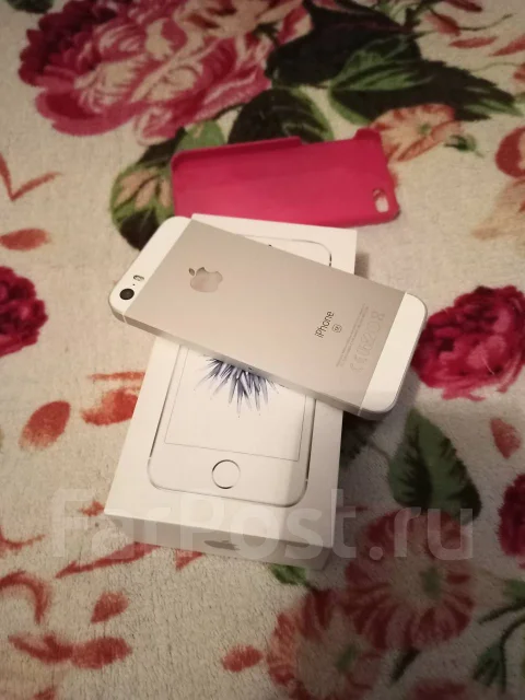 Apple iPhone SE. �/�, ����� ����