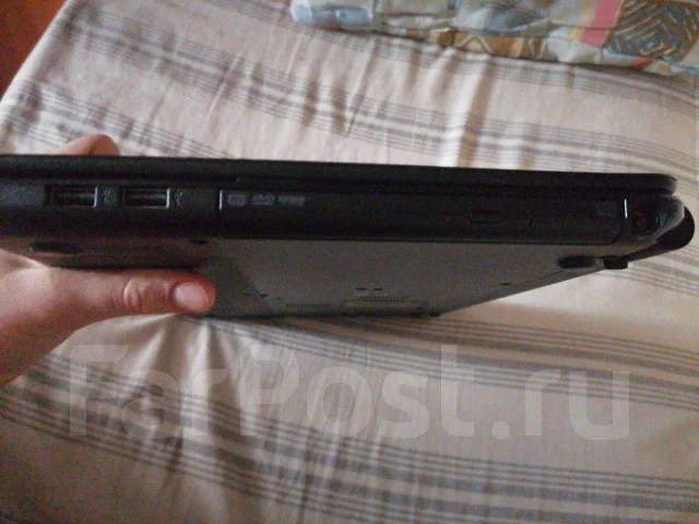 Acer Aspire 5720G. 15.6", ��� 8 ��, ���� 1 000���, WiFi: 1, Bluetooth: 1, ����������� �� 2��. ����