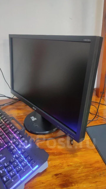Acer. 20", ���������� �� (LCD, LED, QLED) ����