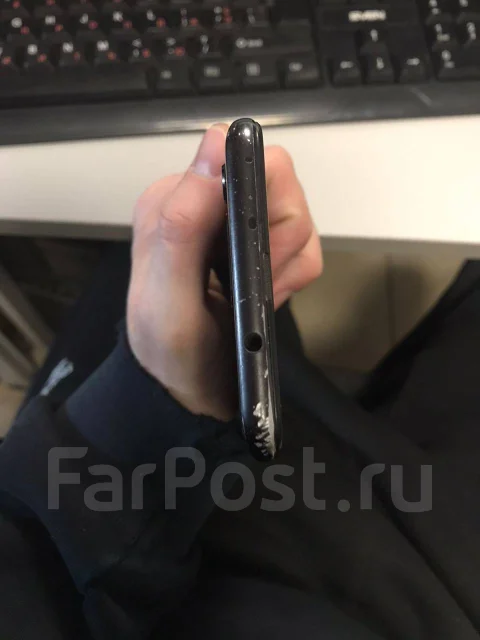 Honor View 20. �/�, ������, 4G LTE, 5G, Dual-SIM, ����������, NFC ����