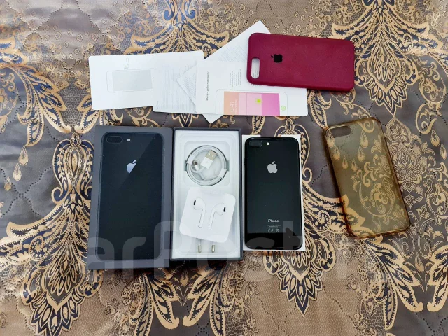 Apple iPhone 8 Plus. �/�, ������, 3G, 4G LTE, ����������, NFC ����