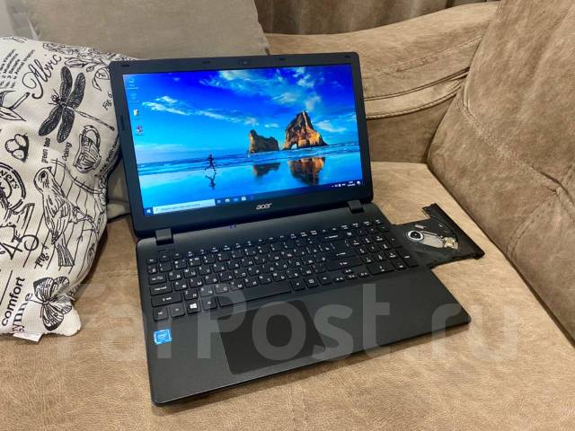 Ноутбук Acer ES15. Как новый - Ноутбуки в Уссурийске