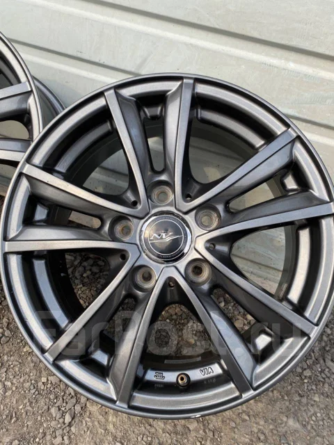 Velox Nirvana. 6.0x15", 5x114.3, ET43 ����