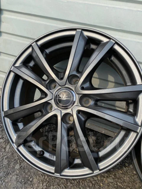 Velox Nirvana. 6.0x15", 5x114.3, ET43 ����