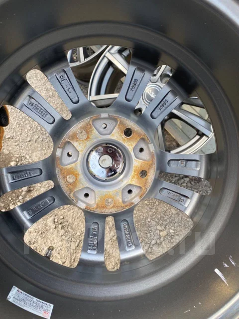 Velox Nirvana. 6.0x15", 5x114.3, ET43 ����