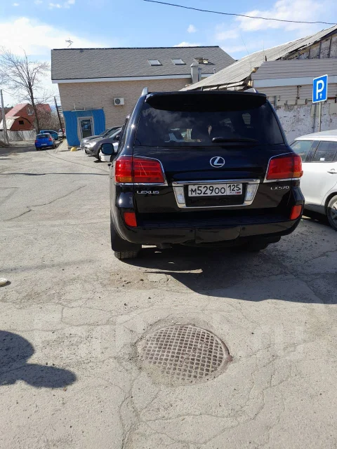 Lexus LX570. �������, 4wd, 5.7 (381��.�.), ������, 150 000����. �� ����