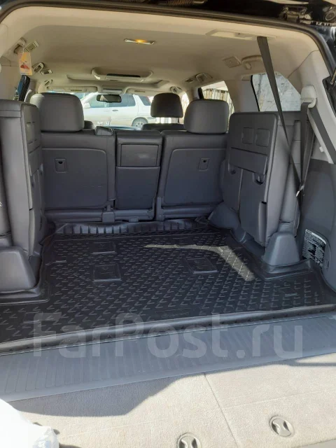 Lexus LX570. �������, 4wd, 5.7 (381��.�.), ������, 150 000����. �� ����