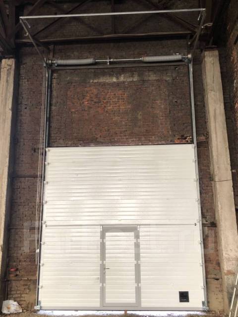 Изготовление, монтаж, ремонт откатных и секционных ворот в Хабаровске