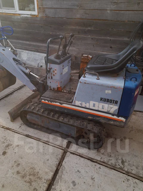 Kubota KH-007 ����