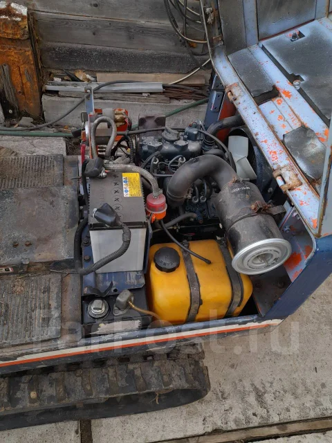 Kubota KH-007 ����