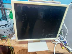 Fujitsu. 19" ����