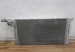 �������� ������������ Volkswagen Polo oem 6r0820411 6R0820411 ����