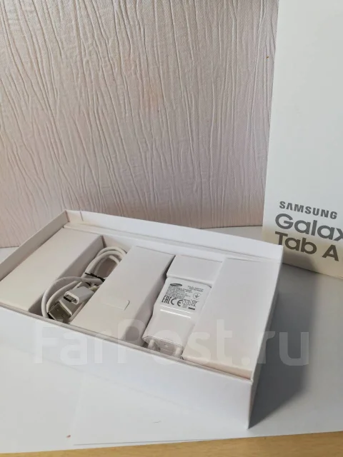 Samsung Galaxy Tab A 7.0 ����