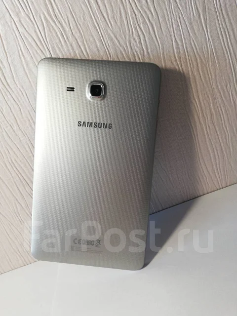 Samsung Galaxy Tab A 7.0 ����